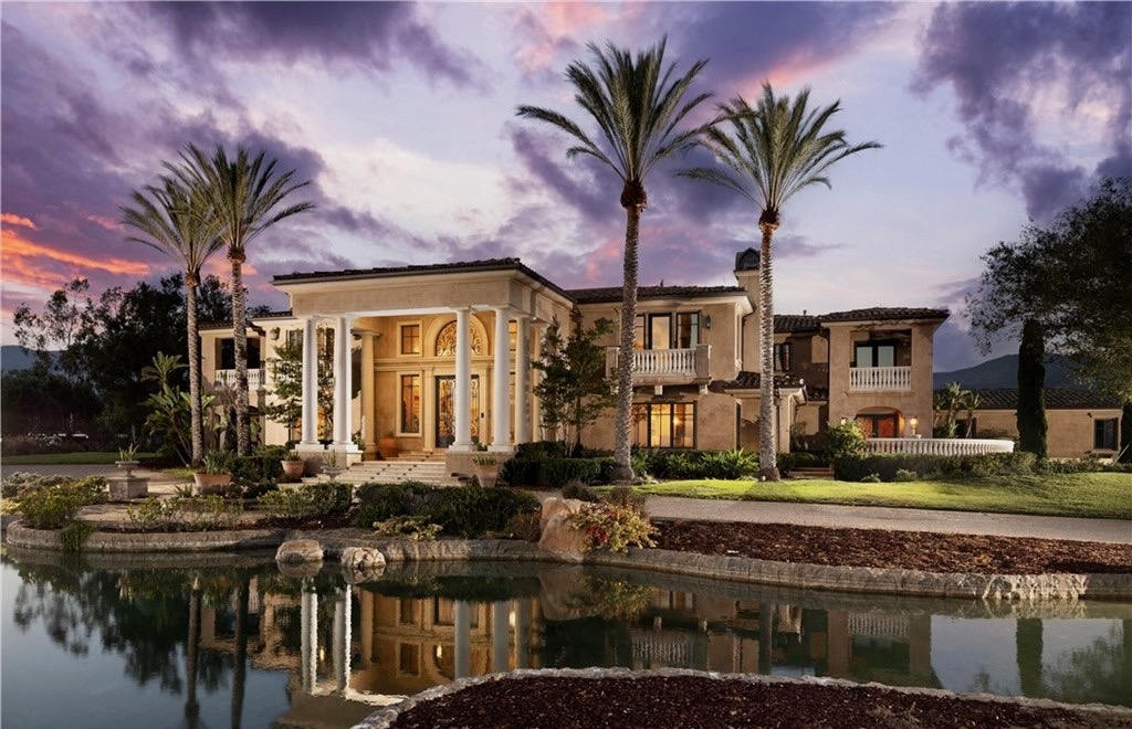 Villa Violeta estate