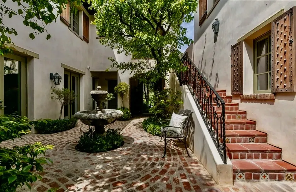 Crystal Cove side garden