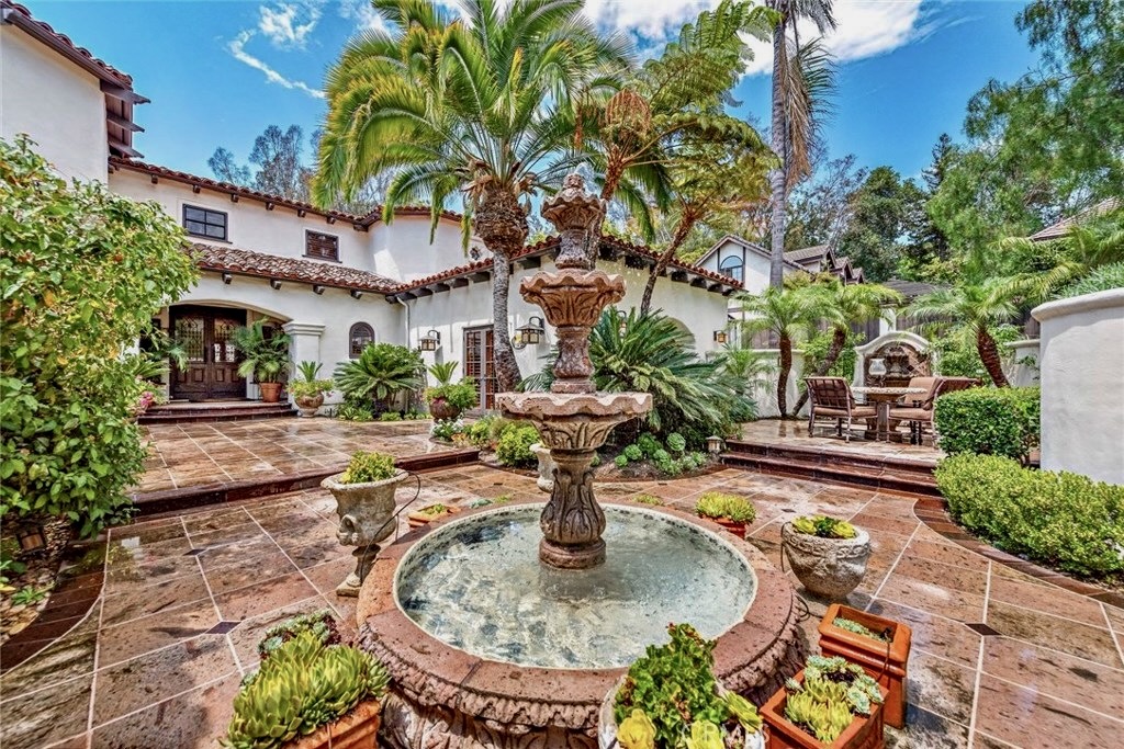 Hunt Club estate overview